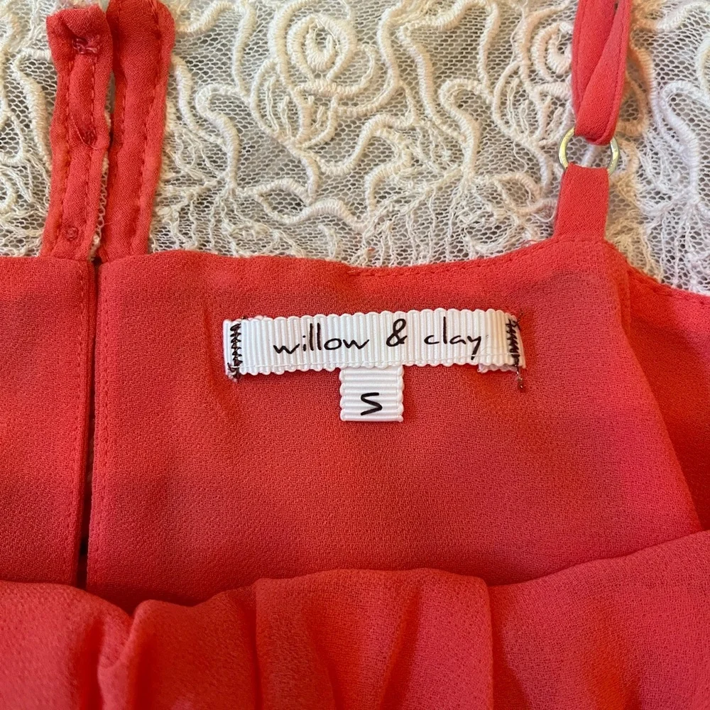 Vintage 2000’s Flowy Tank - Picture 2 of 3